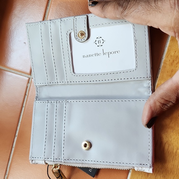 NANETTE LEPORE CHANTILLY BUCKET HOBO BAG NWOT WITH WALLET.
(VEGAN LEATHER). - Picture 10 of 12